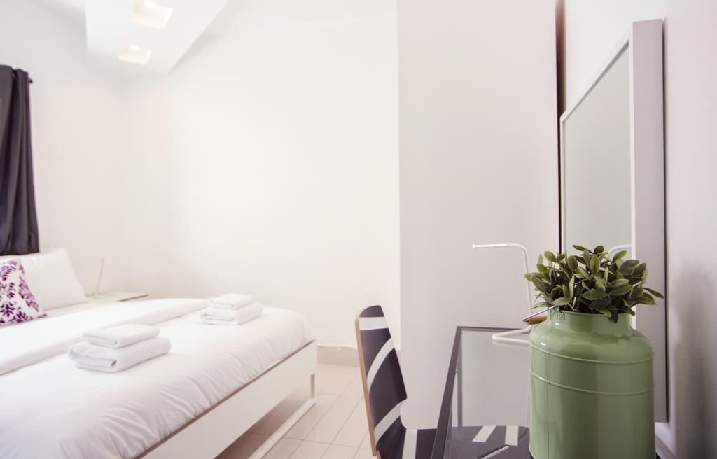 Shenkin Vilmar Apartments Tel Aviv Phòng bức ảnh
